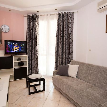Apartman Roza Omiš Eksteriør bilde